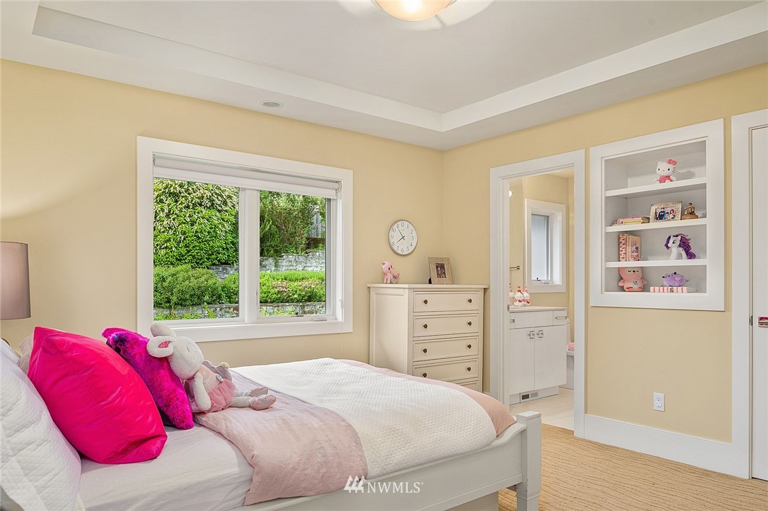 8400 Ridge Road Medina, WA 98039 - Photo 15 of 25 Gallery Image 15