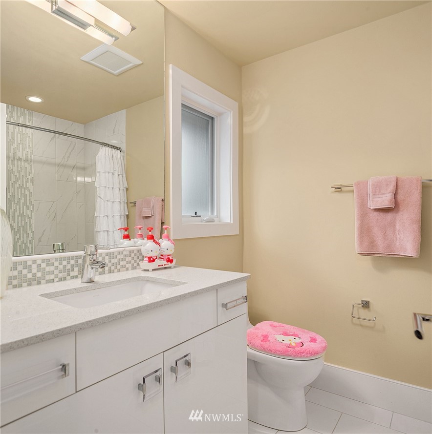 8400 Ridge Road Medina, WA 98039 - Photo 16 of 25 Gallery Image 16