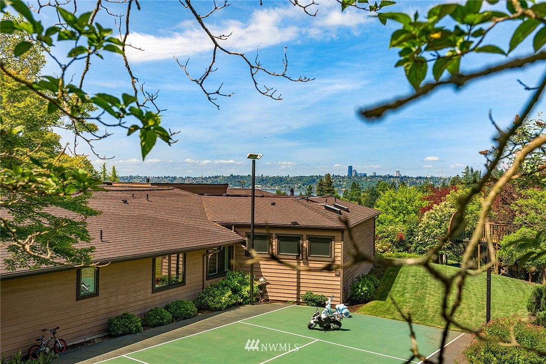 8400 Ridge Road Medina, WA 98039 - Photo 24 of 25 Gallery Image 24