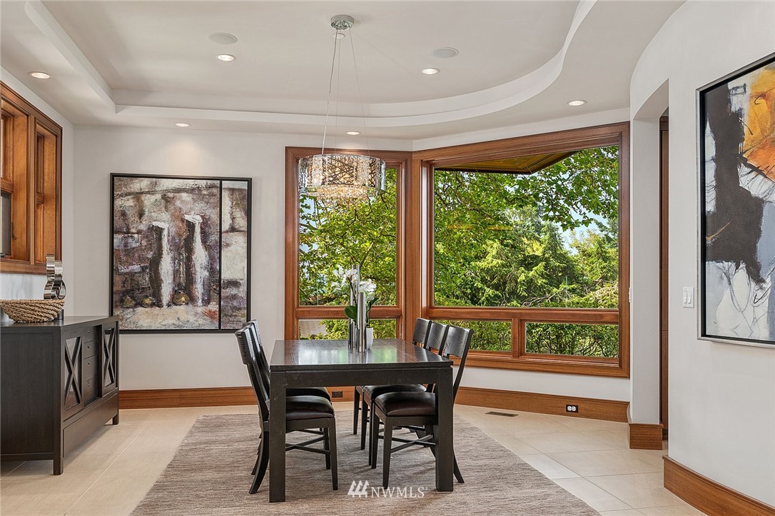 8400 Ridge Road Medina, WA 98039 - Photo 6 of 25 Gallery Image 6