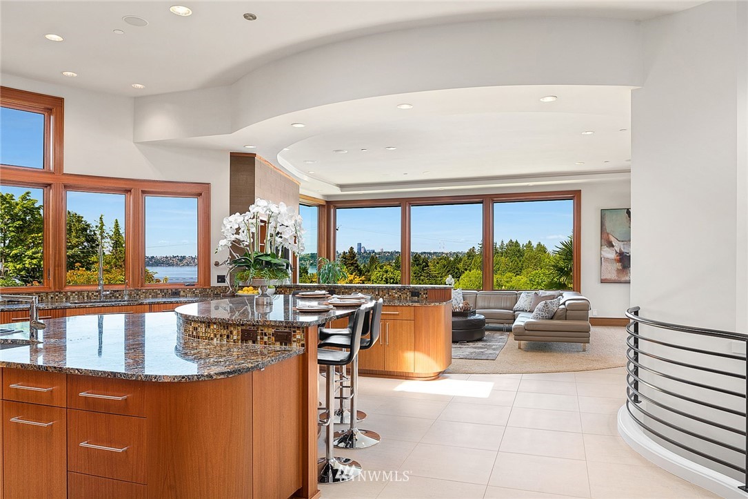 8400 Ridge Road Medina, WA 98039 - Photo 8 of 25 Gallery Image 8