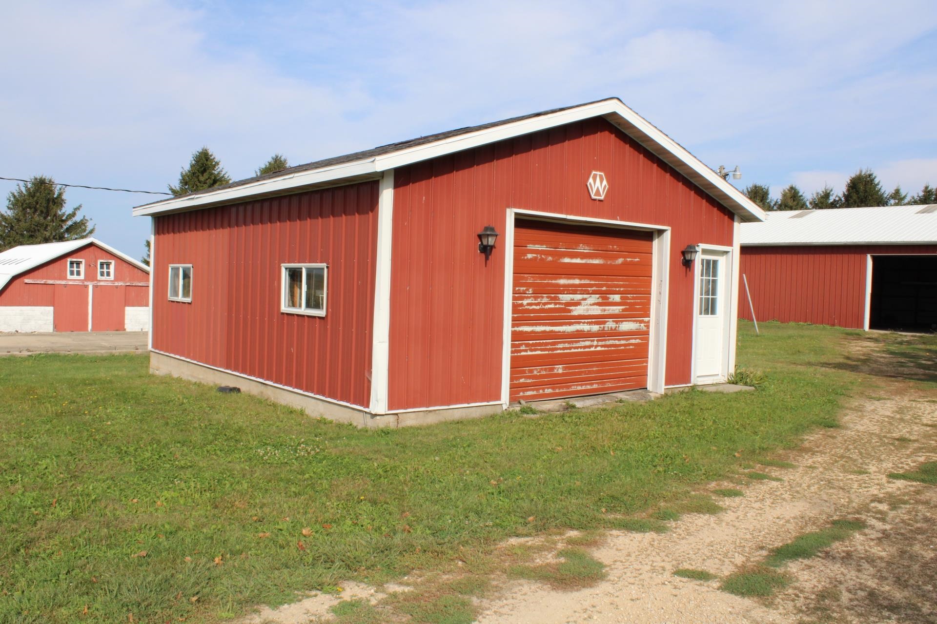 26131 Straw School Road Shannon, IL 61078 - Photo 26 of 34 a front view of a house with yard