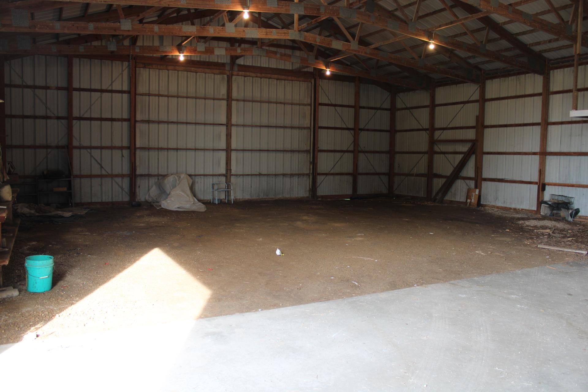 26131 Straw School Road Shannon, IL 61078 - Photo 9 of 34 a view of a garage