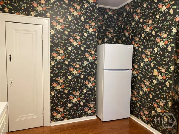 $1,800 | 1240 East Victory Drive, Unit 1, Savannah, GA 31404