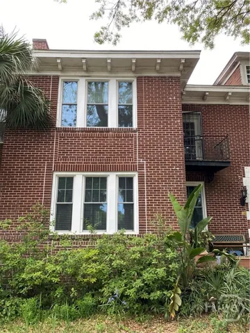$1,950 | 1240 East Victory Drive, Unit 1, Savannah, GA 31404