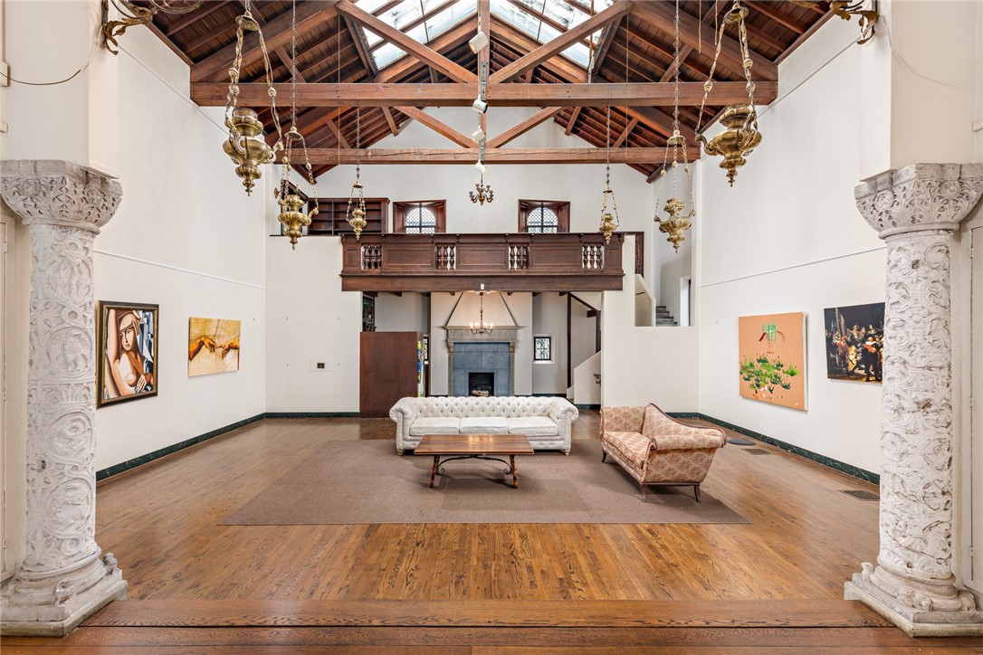 460 Rochambeau Avenue Providence, RI 02906 - Photo 11 of 26 Gallery Image 11