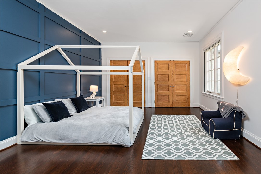 460 Rochambeau Avenue Providence, RI 02906 - Photo 18 of 26 Gallery Image 18