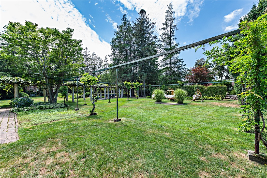 460 Rochambeau Avenue Providence, RI 02906 - Photo 23 of 26 Gallery Image 23