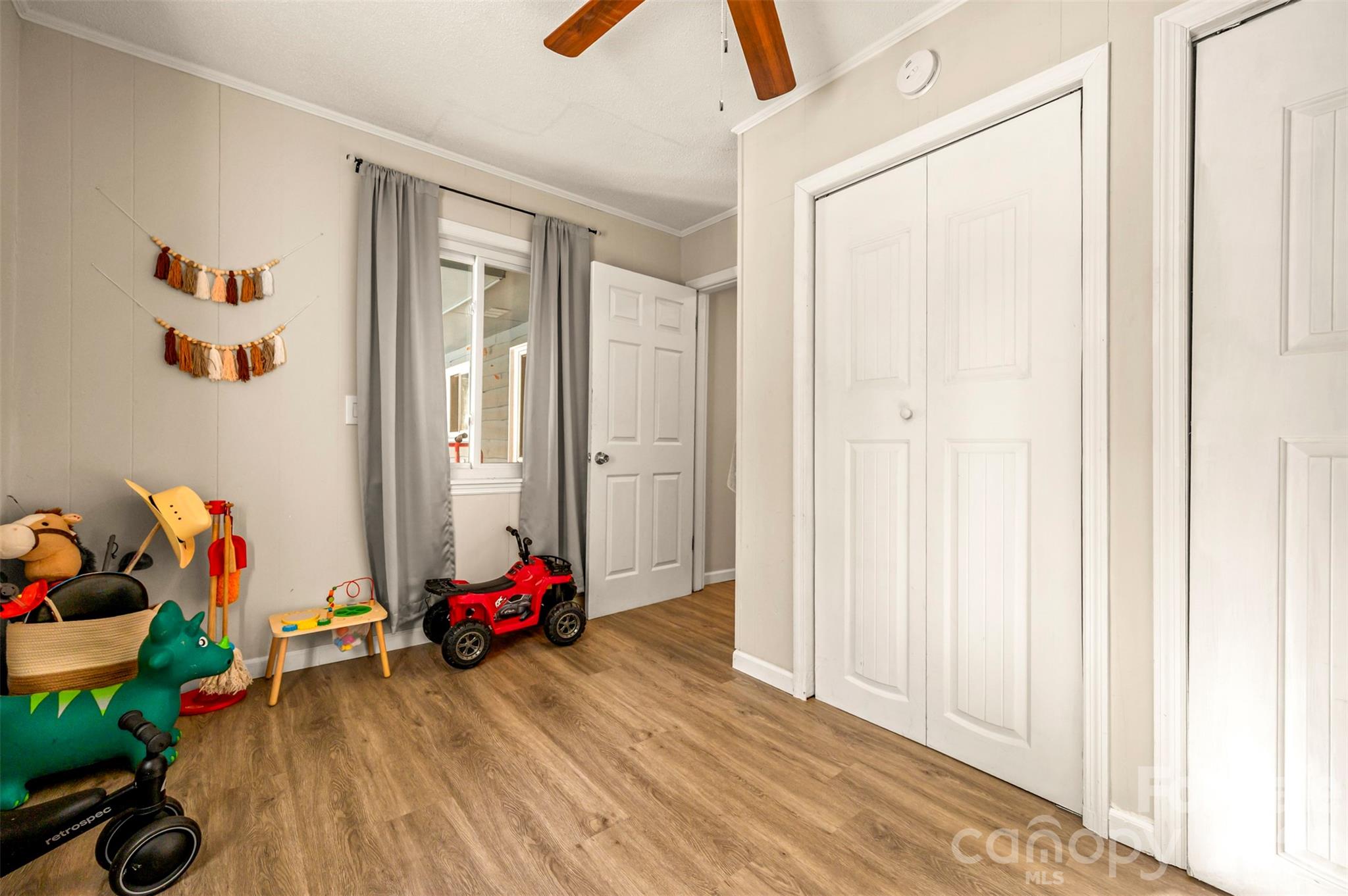 1685 Lynn Road Columbus, NC 28722 - Photo 16 of 31