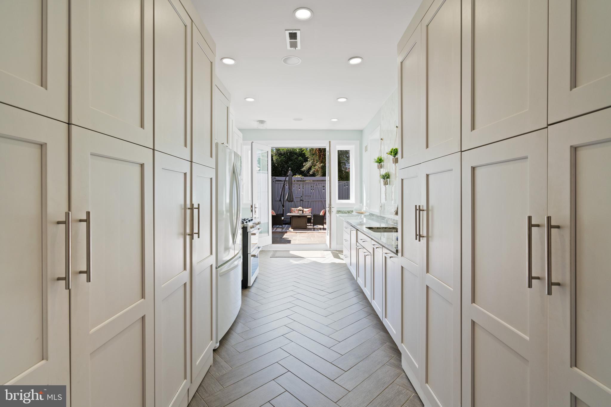 611 F Street Northeast Washington, DC 20002 - Photo 11 of 34 Welcome to Your New Kitchen with Custom Cabinetry