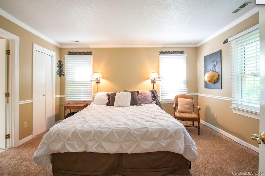 329 Bubbling Well Road, Unit 10 Matthews, NC 28105 - Photo 13 of 23 Gallery Image 13