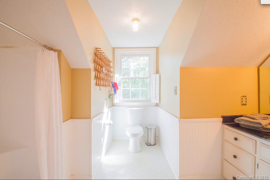 329 Bubbling Well Road, Unit 10 Matthews, NC 28105 - Photo 14 of 23 Gallery Image 14