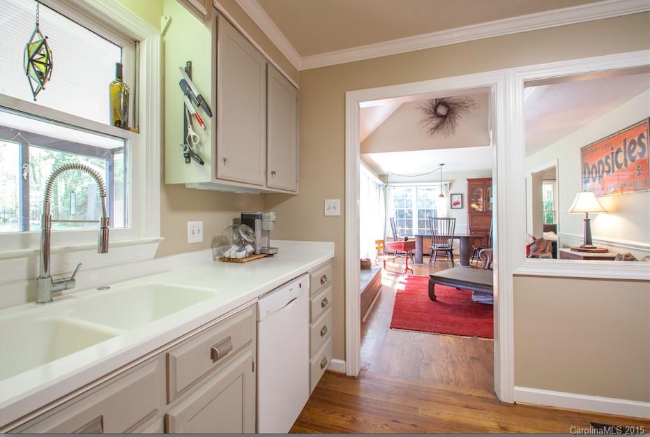 329 Bubbling Well Road, Unit 10 Matthews, NC 28105 - Photo 8 of 23 Gallery Image 8