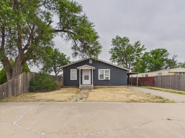 $78,900 | 815 West Kingsmill Avenue, Pampa, TX 79065