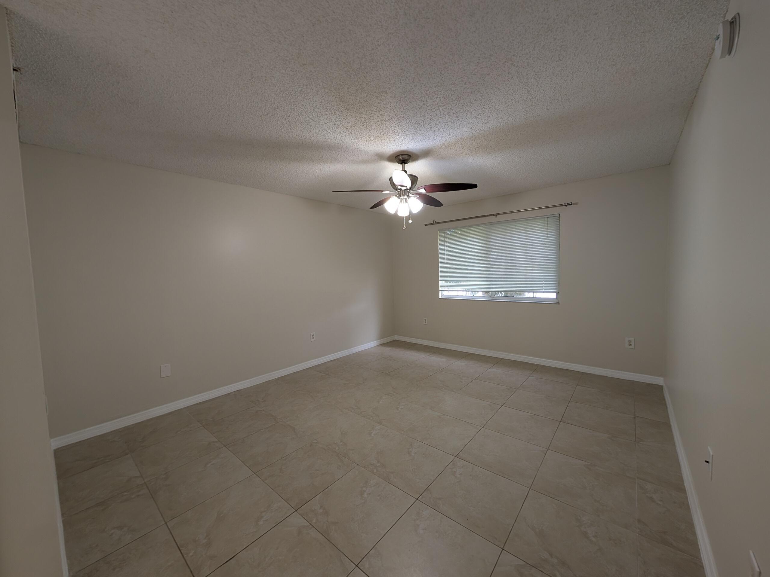 5011 Wiles Road, Unit 208 Coconut Creek, FL 33073 - Photo 9 of 23 1000014706