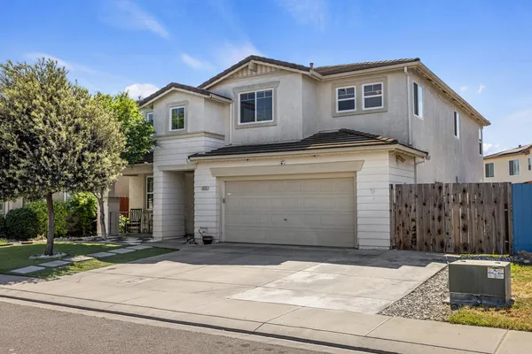 $689,950 | 2630 Novi Drive, Riverbank, CA 95367