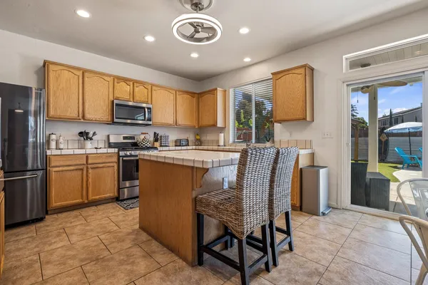 $689,950 | 2630 Novi Drive, Riverbank, CA 95367