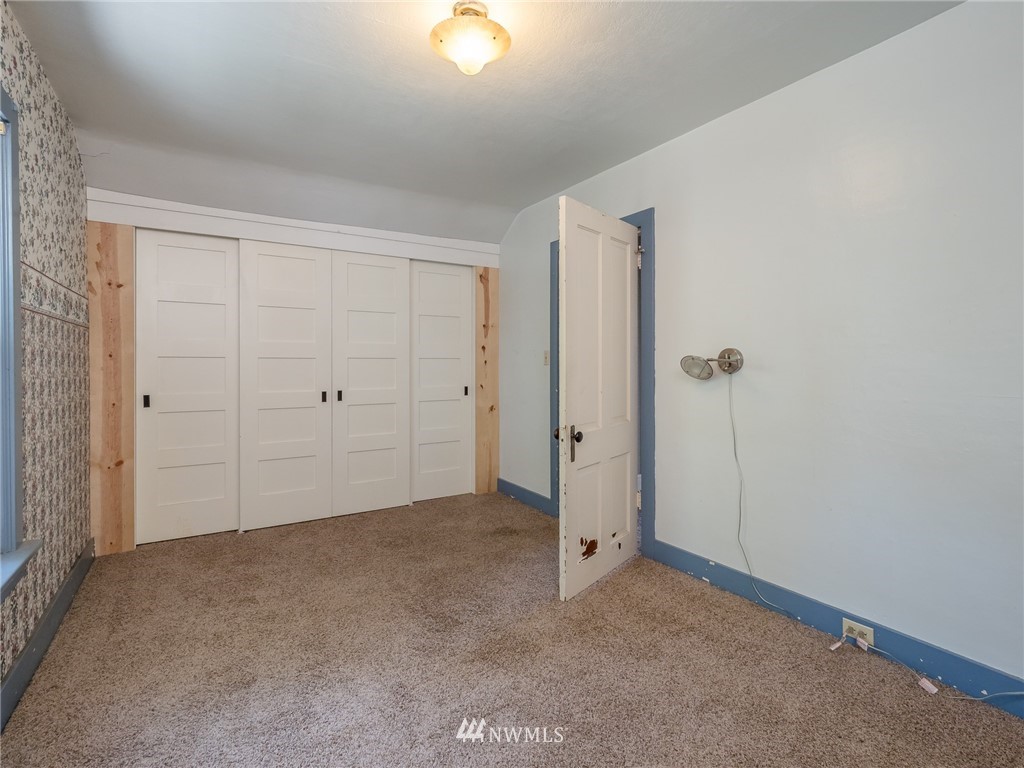 2110 Rockefeller Avenue Everett, WA 98201 - Photo 17 of 24