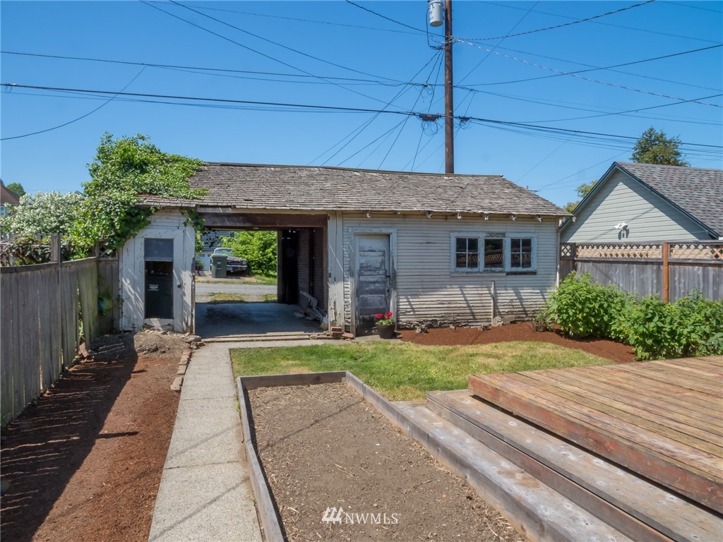 2110 Rockefeller Avenue Everett, WA 98201 - Photo 23 of 24