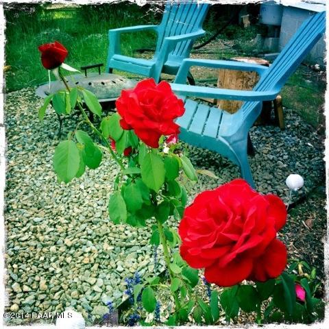 445 Canyon Springs Road Prescott, AZ 86303 - Photo 20 of 22 Your own rose garden