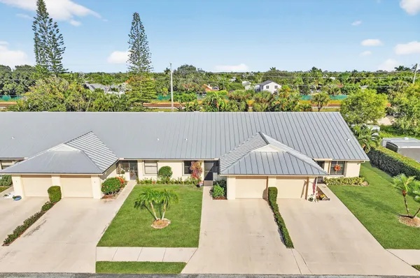 $2,300 | 7643 Southeast Sugar Sand Circle, Hobe Sound, FL 33455