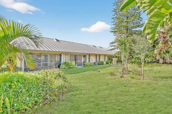 $2,300 | 7643 Southeast Sugar Sand Circle, Hobe Sound, FL 33455