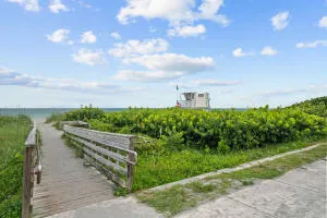 $2,300 | 7643 Southeast Sugar Sand Circle, Hobe Sound, FL 33455