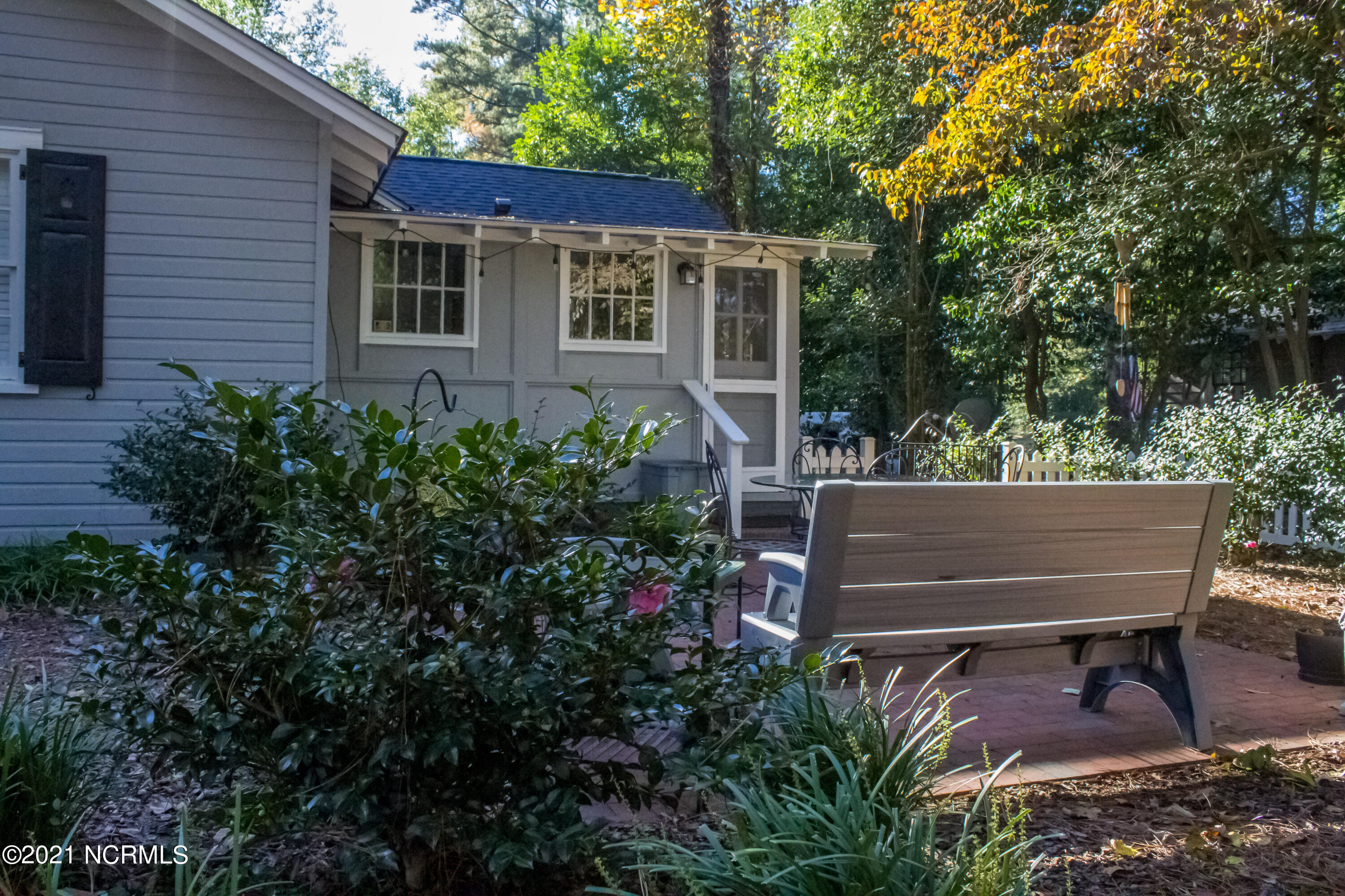 210 Dundee Road Pinehurst, NC 28374 - Photo 8 of 30 rear paver patio