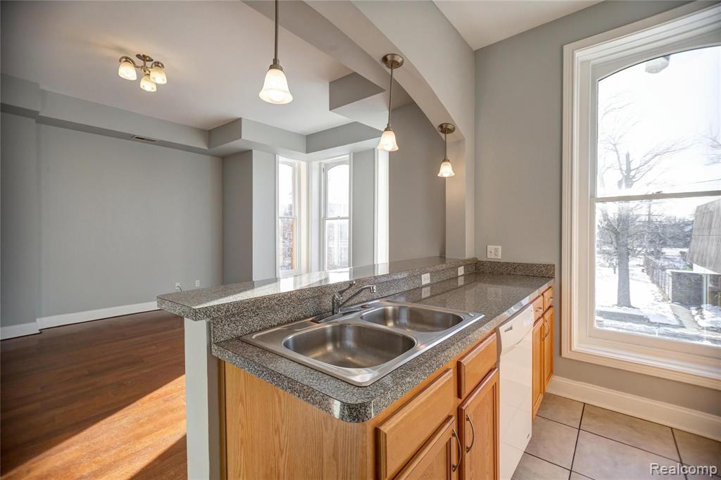 3966 Trumbull, Unit 2 Detroit, MI 48208 - Photo 12 of 34