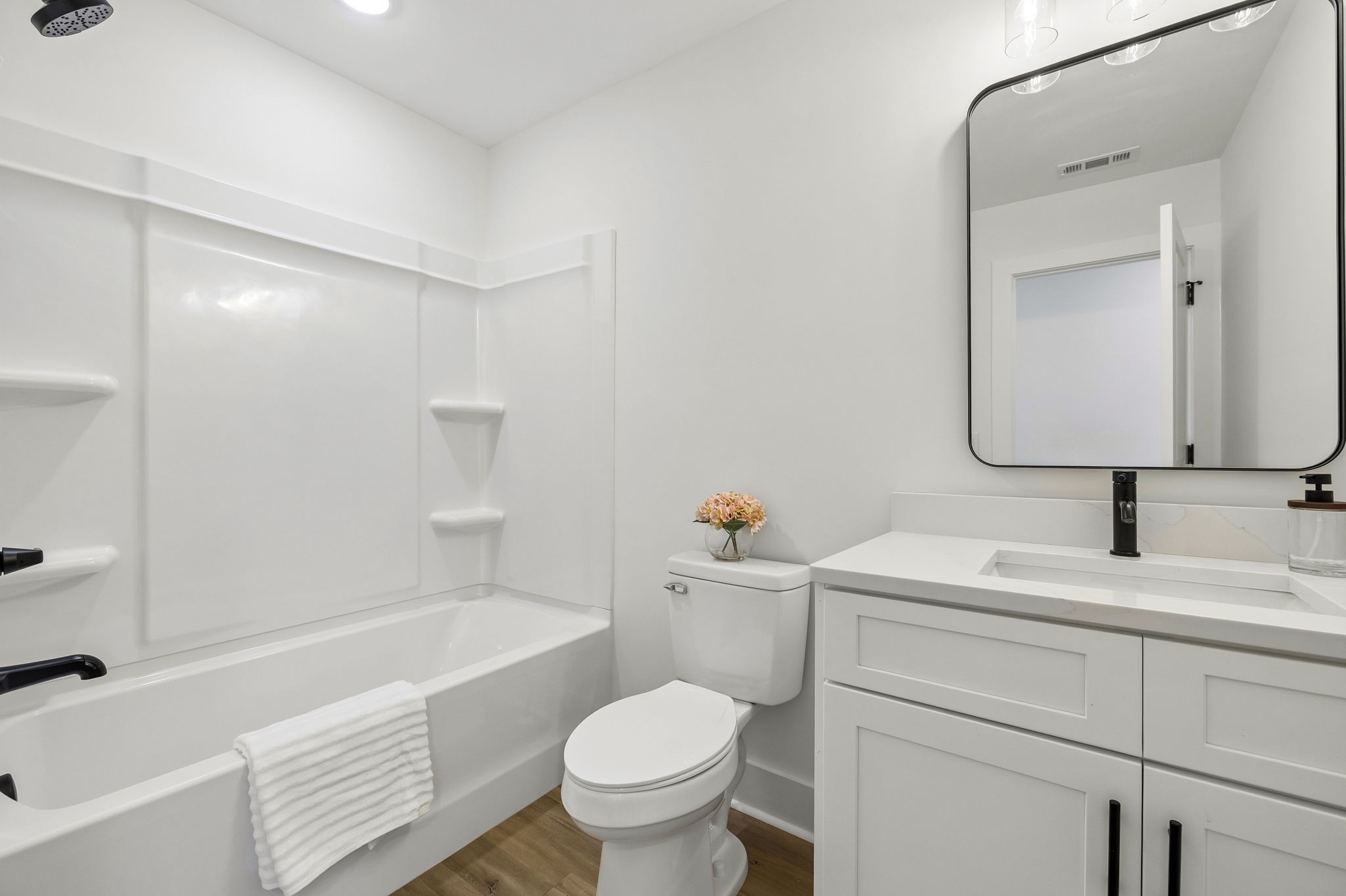 419 North Mabel Street Springfield, TN 37172 - Photo 29 of 34 a bathroom with a sink toilet vanity and tub