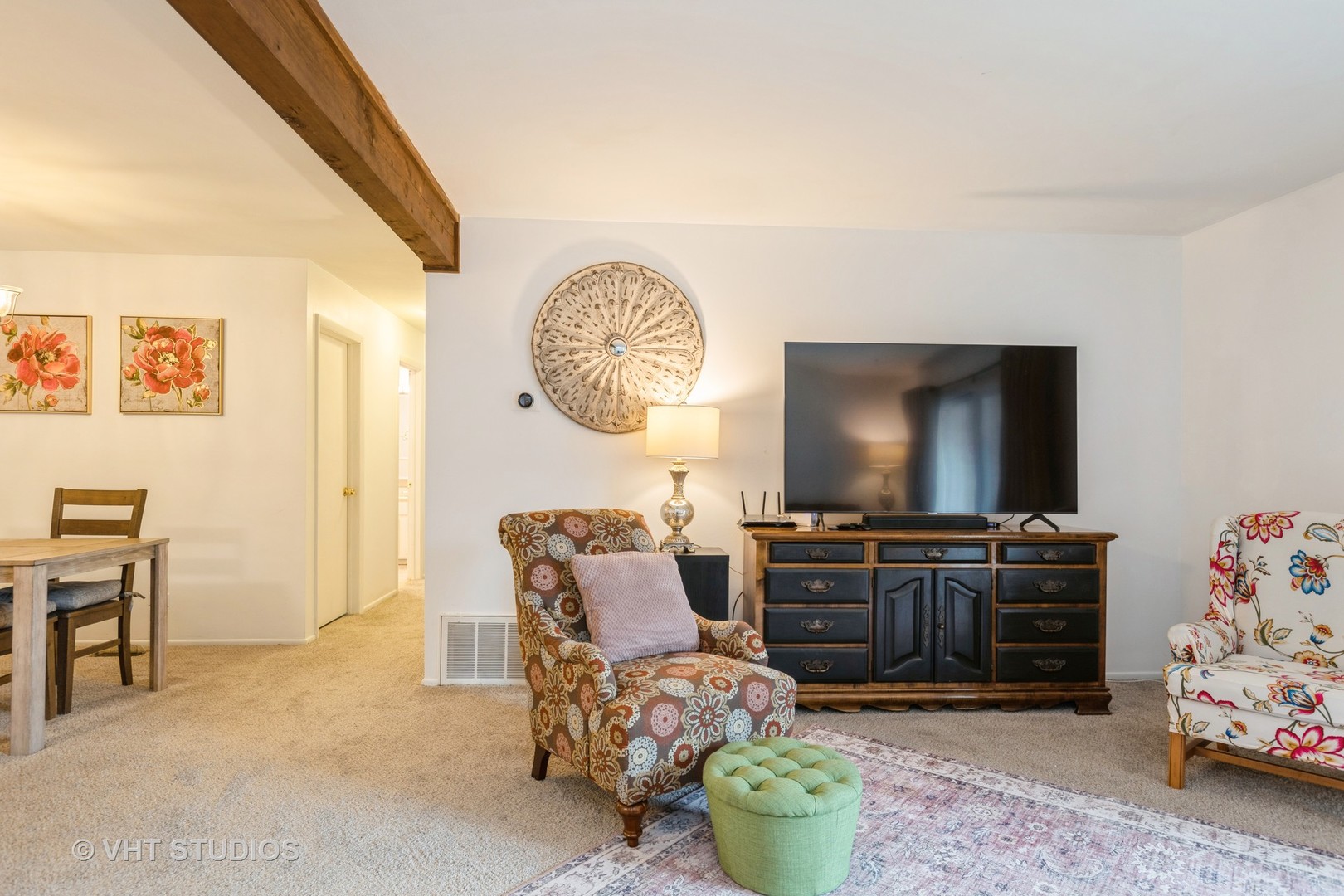 983 Golf Course Road, Unit 2 Crystal Lake, IL 60014 - Photo 3 of 15 Gallery Image 3
