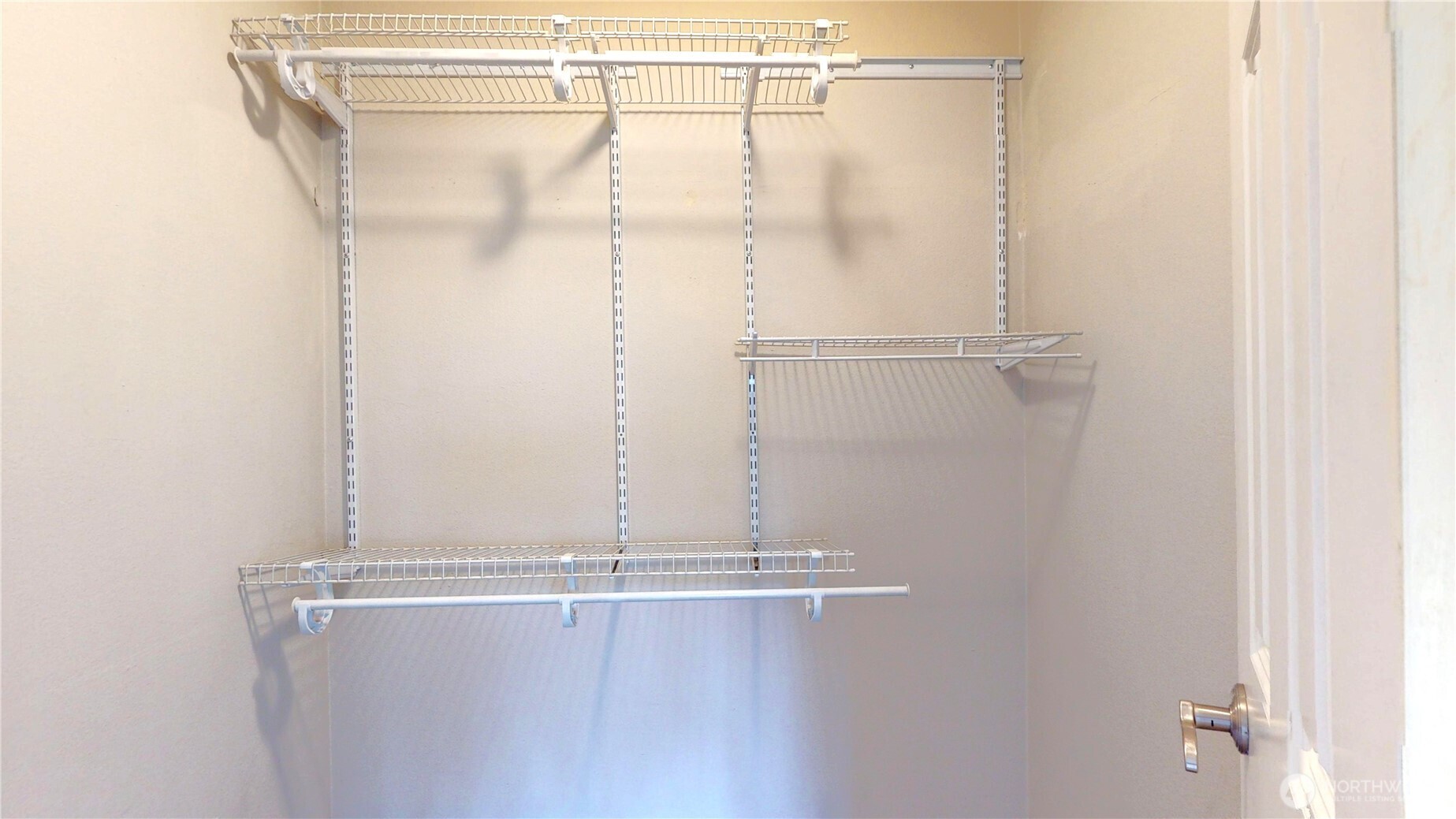 2613 South 272nd Street, Unit 21 Kent, WA 98032 - Photo 15 of 19 a bathroom with a glass shower door