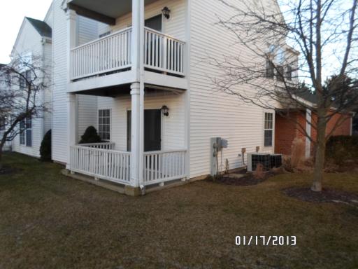100 Hampton Boulevard Lake Bluff, IL 60044 - Photo 2 of 12