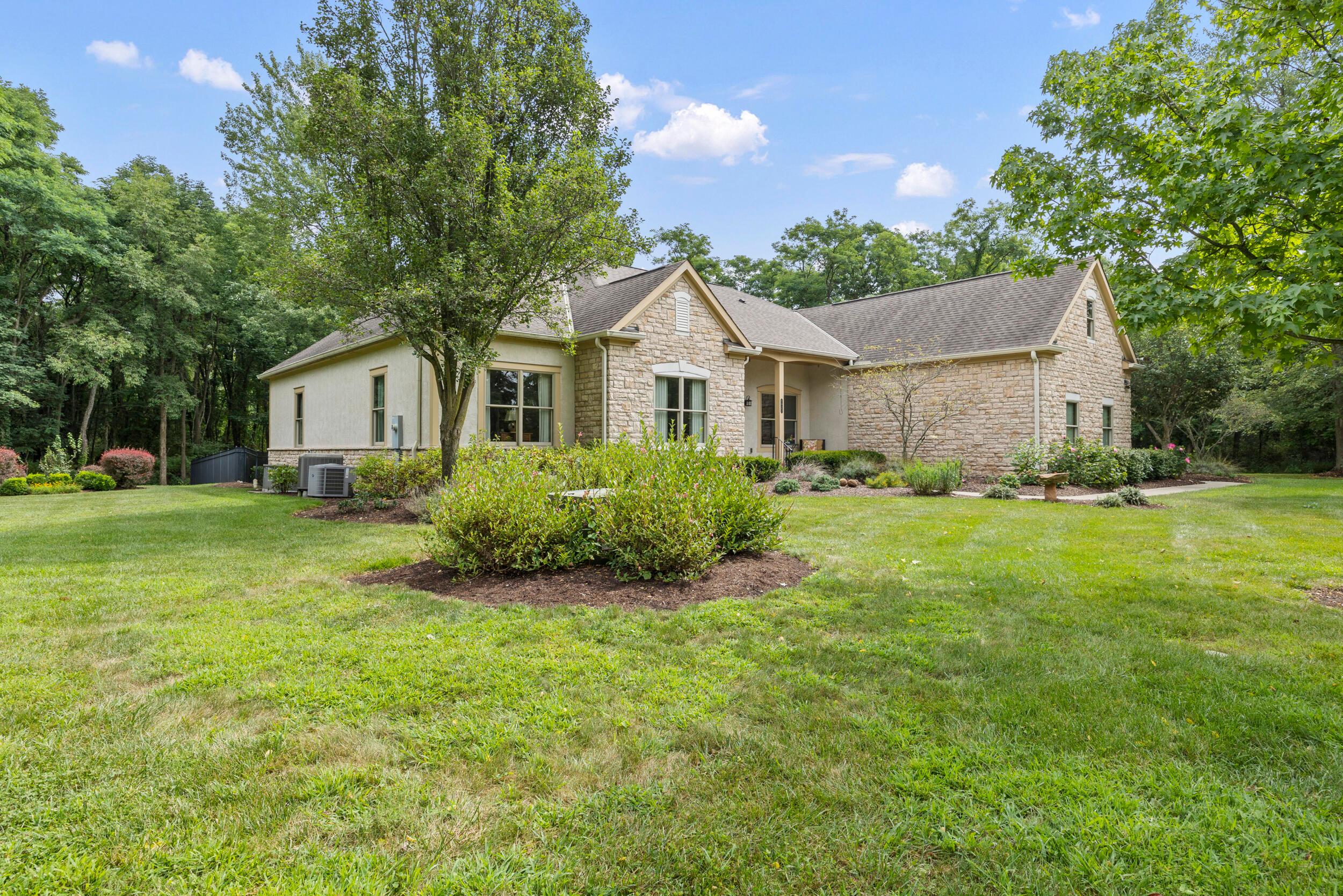 7923 Big Walnut Road Westerville, OH 43082 - Photo 3 of 63 Exterior Front