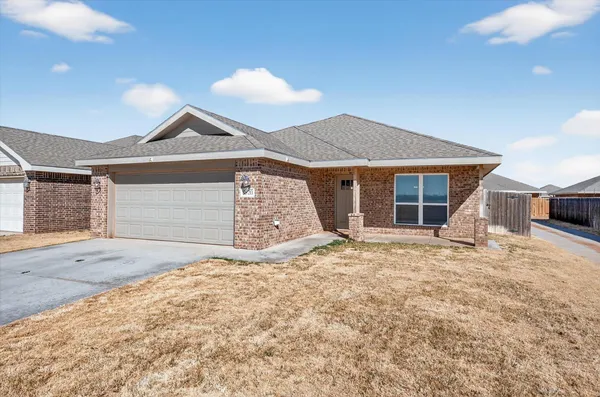 $1,675 | 8520 11th Street, Lubbock, TX 79416