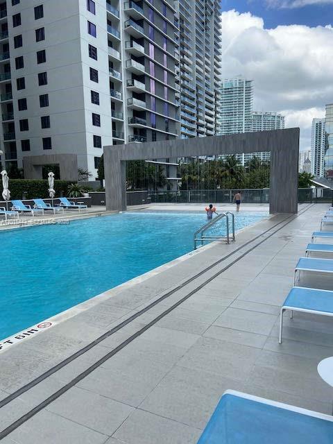 45 Southwest 9th Street, Unit 1007 Miami, FL 33130 - Photo 28 of 63