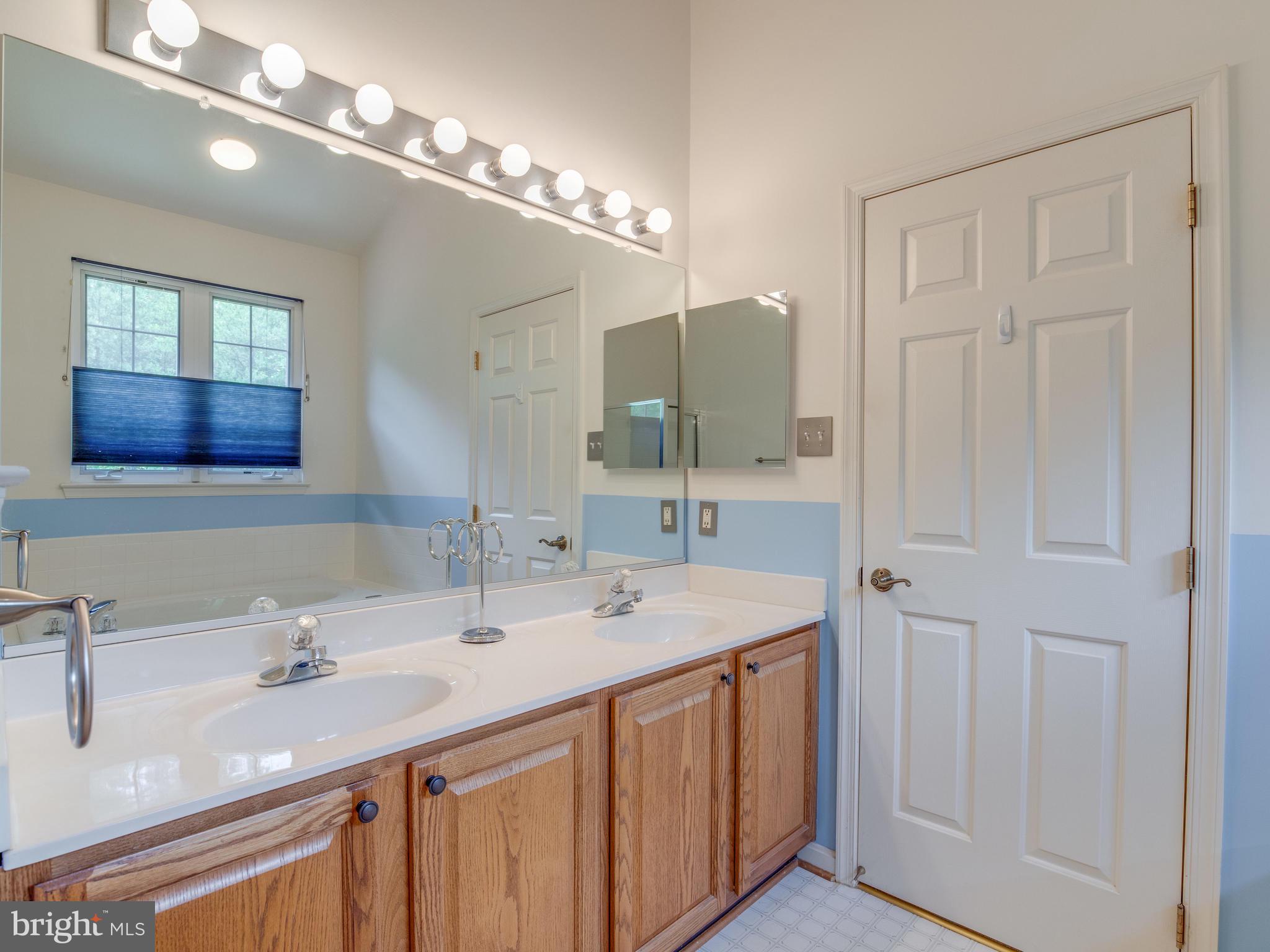 11104 Snowden Pond Road Laurel, MD 20708 - Photo 23 of 46 Master Bath
