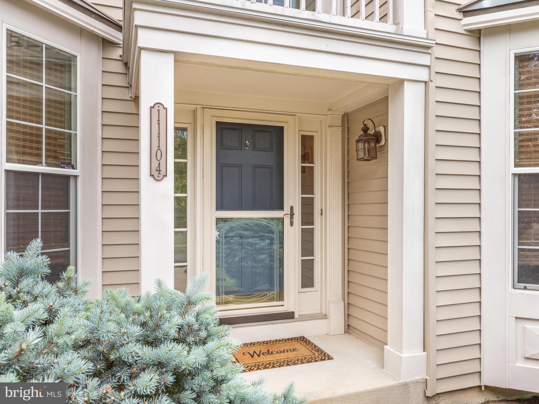 11104 Snowden Pond Road Laurel, MD 20708 - Photo 4 of 46 Entryway