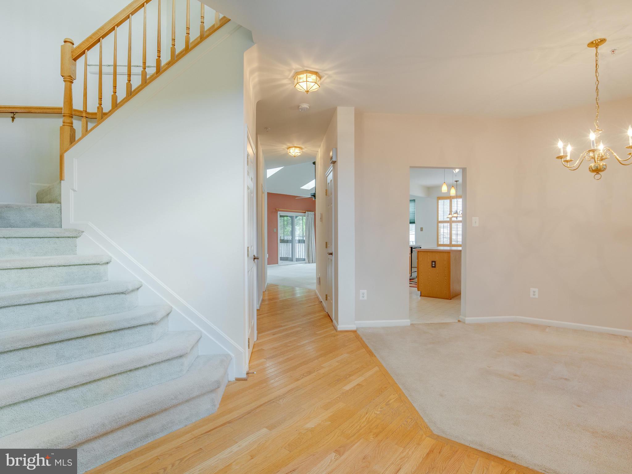11104 Snowden Pond Road Laurel, MD 20708 - Photo 6 of 46 Foyer