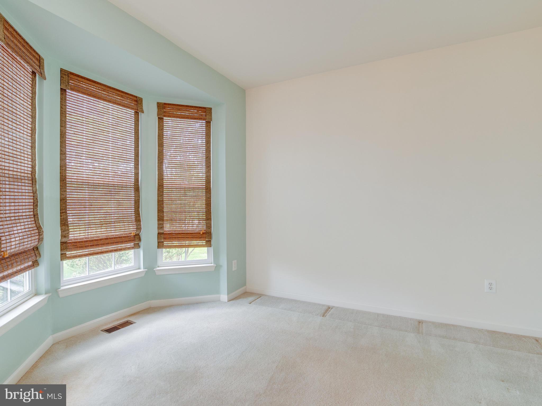 11104 Snowden Pond Road Laurel, MD 20708 - Photo 8 of 46 Family Room