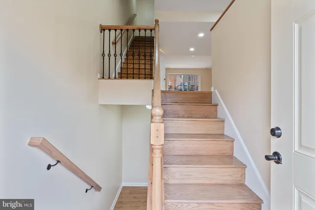 $475,000 | 7388 Hickory Log Circle, Columbia, MD 21045