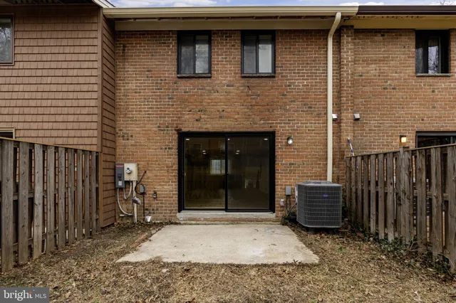 $475,000 | 7388 Hickory Log Circle, Columbia, MD 21045