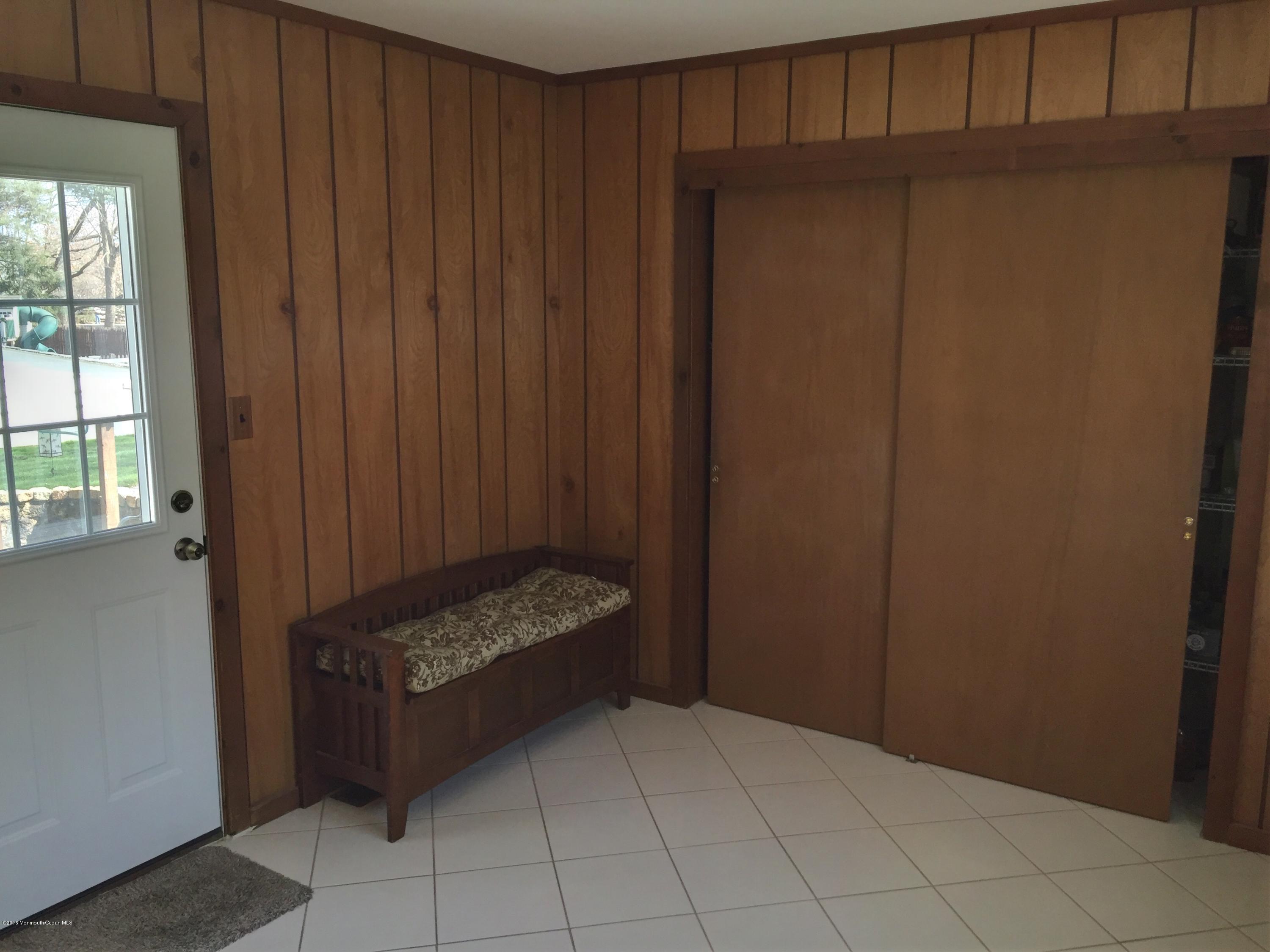 7 Chaucer Road Manalapan, NJ 07726 - Photo 12 of 30 IMG_0771