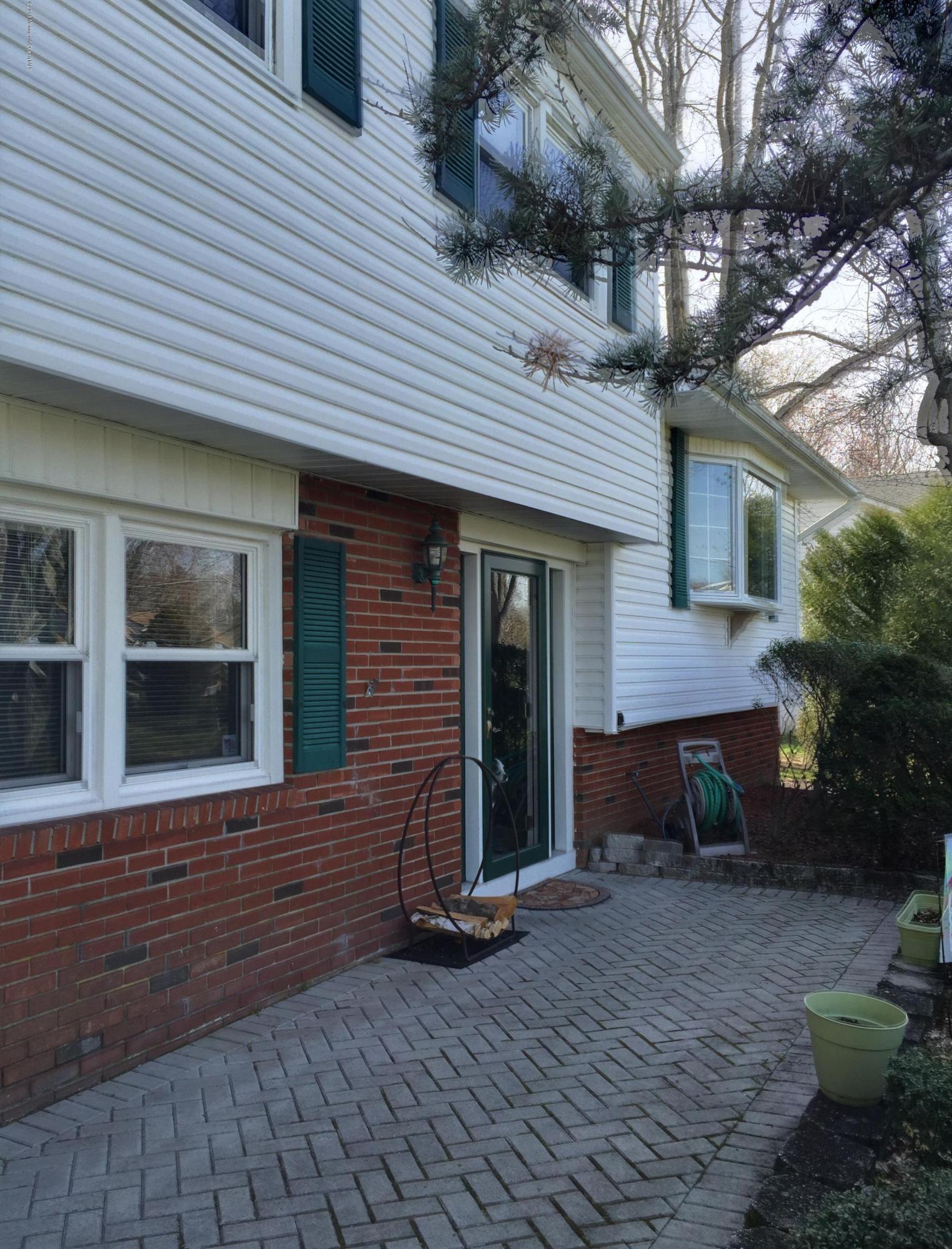 7 Chaucer Road Manalapan, NJ 07726 - Photo 2 of 30 IMG_0787