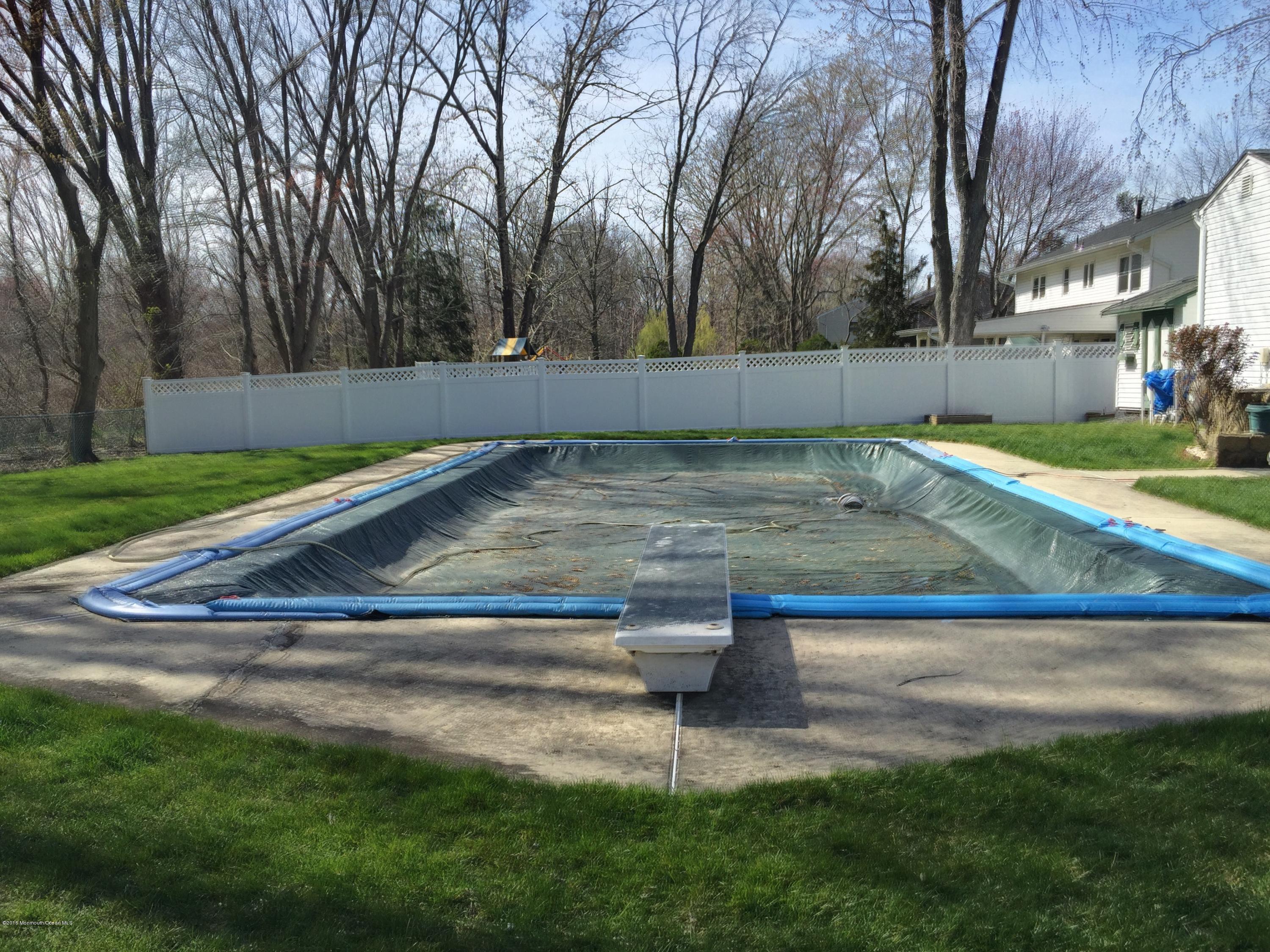 7 Chaucer Road Manalapan, NJ 07726 - Photo 29 of 30 IMG_0766