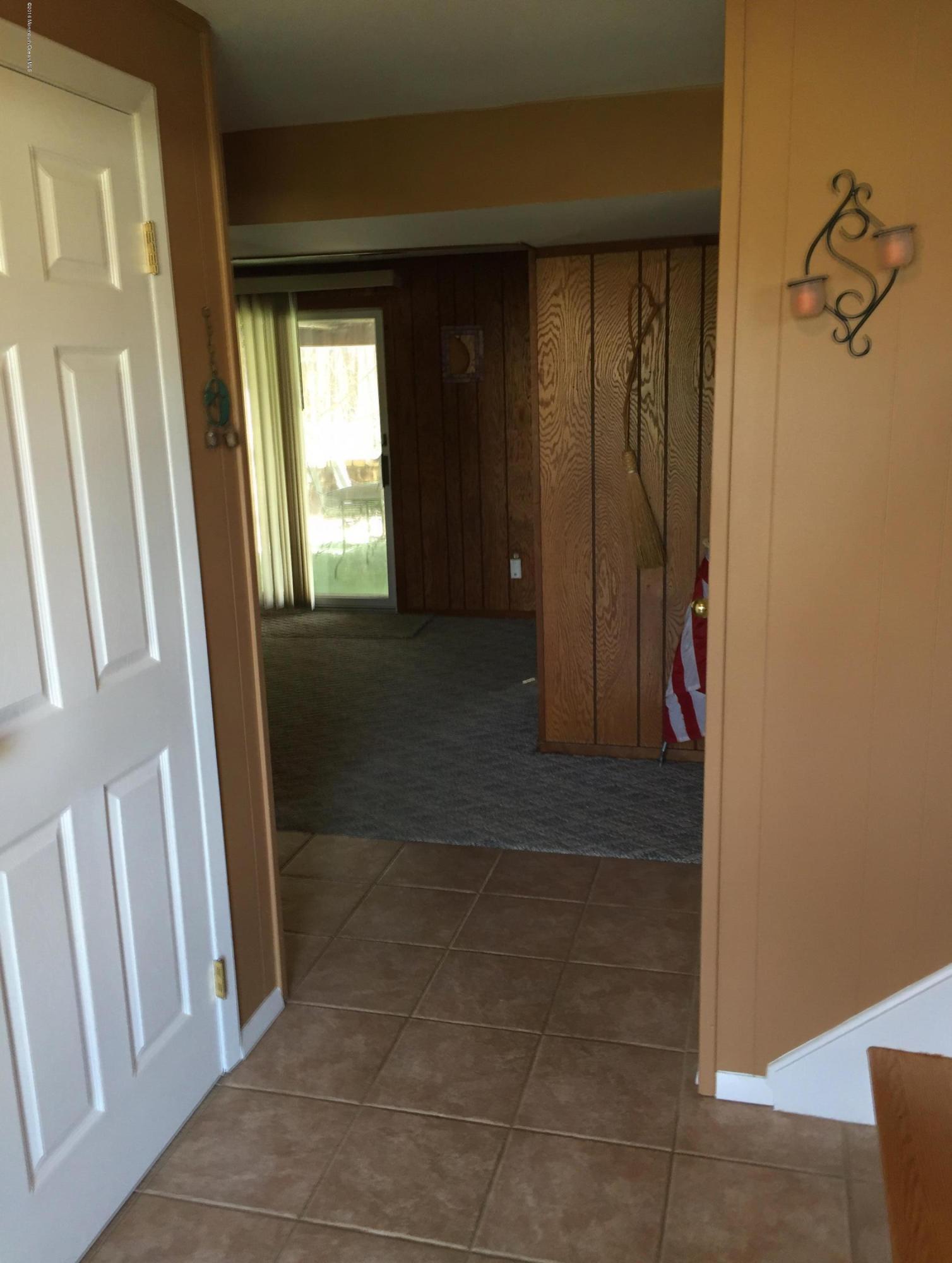 7 Chaucer Road Manalapan, NJ 07726 - Photo 3 of 30 IMG_0778