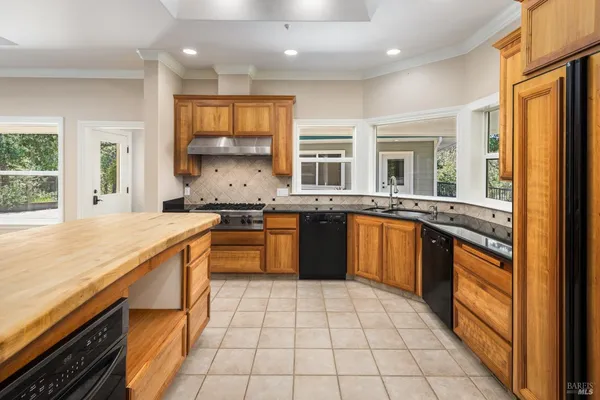 $1,400,000 | 8930 Highway 116, Forestville, CA 95436