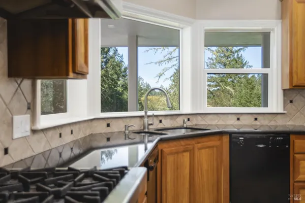 $1,400,000 | 8930 Highway 116, Forestville, CA 95436