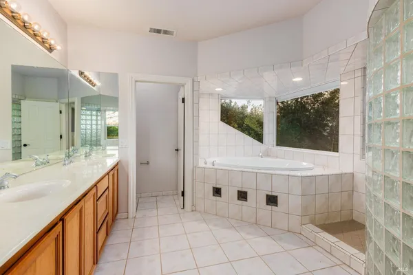 $1,400,000 | 8930 Highway 116, Forestville, CA 95436