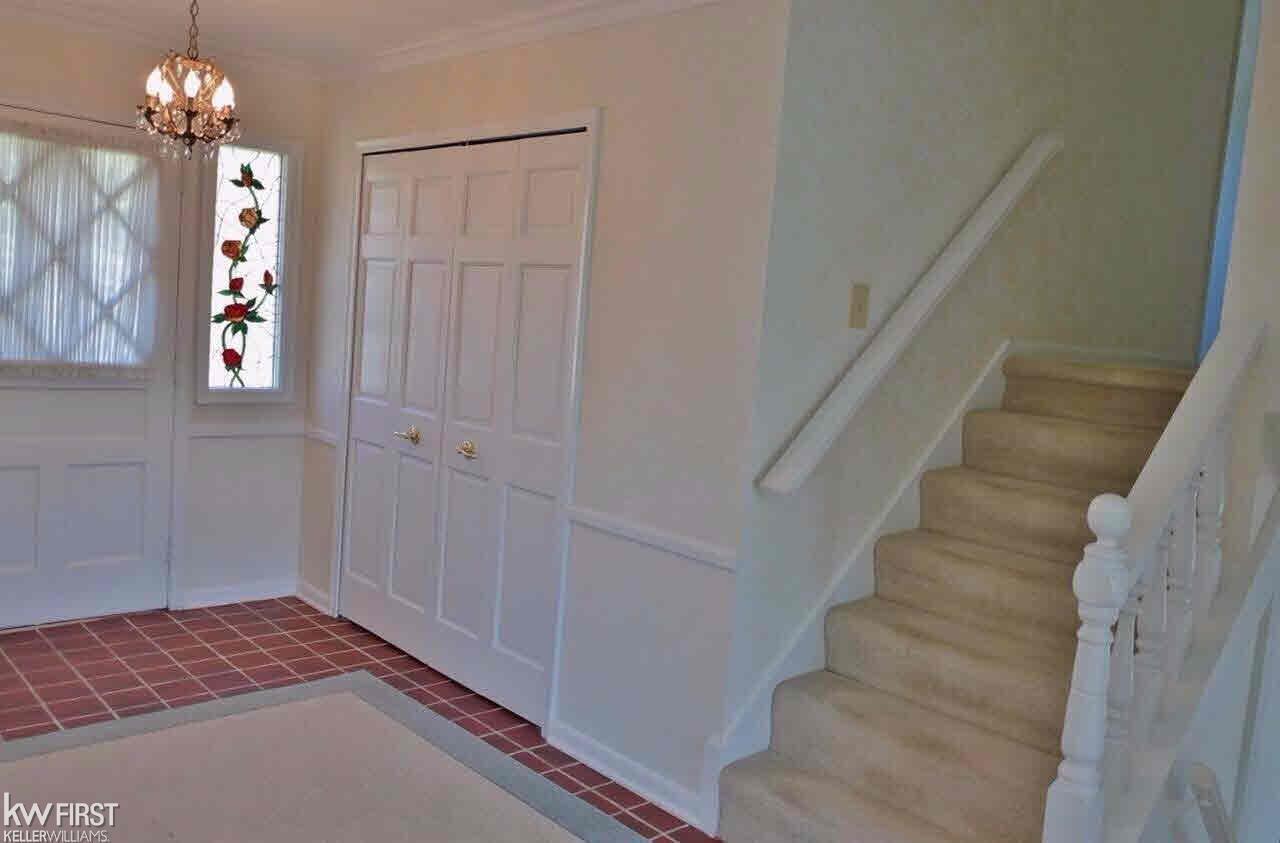 5332 Peppermill Road Grand Blanc, MI 48439 - Photo 6 of 48 21287157-5.JPG